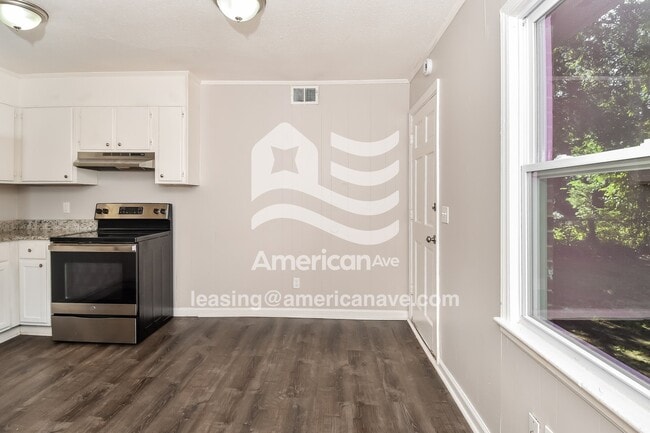 Photo - 5023 Barrington Dr