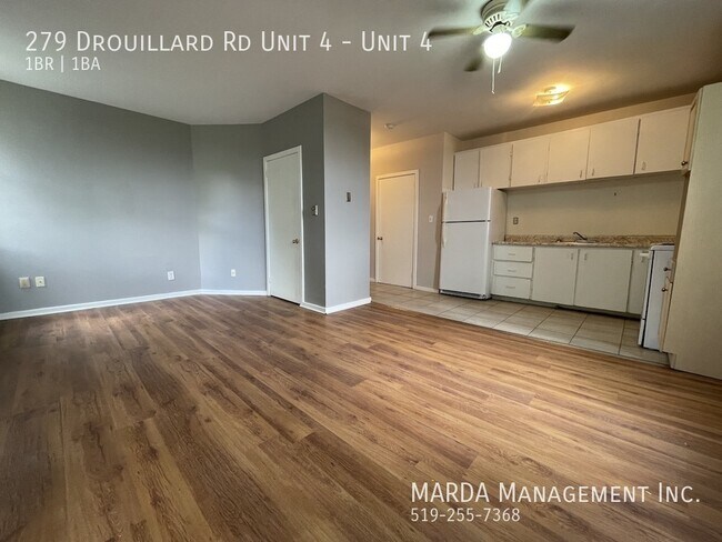 Building Photo - SPACIOUS 1 BED/1 BATH Unit 4