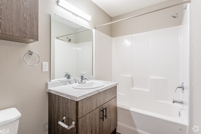 Studio, 1BA - 334 SF