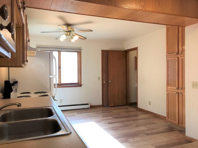 Photo - 614 Femrite Dr