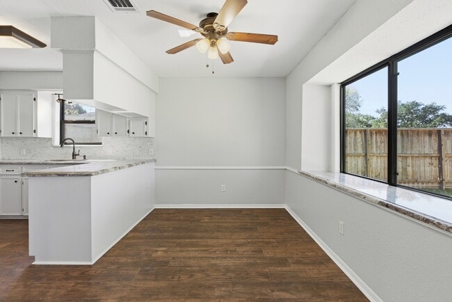 Building Photo - 3721 Avenue R