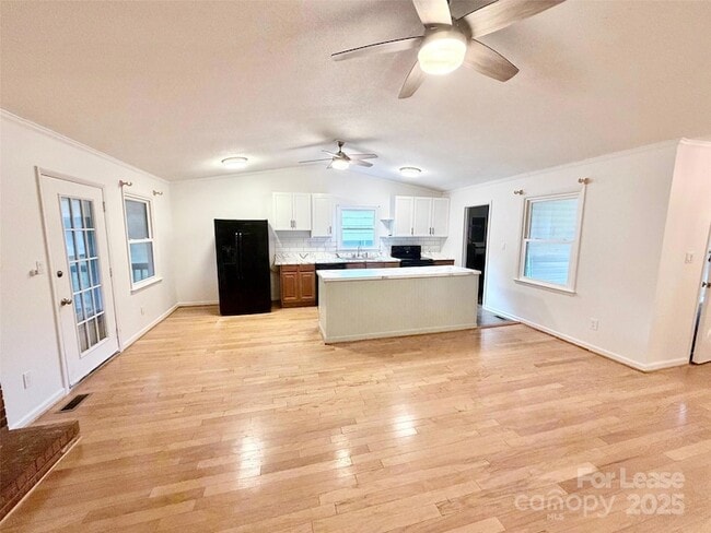 Photo - 115 Setter Ct