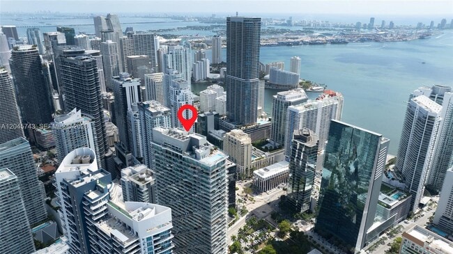 Building Photo - 1300 S Miami Ave Unit 4108