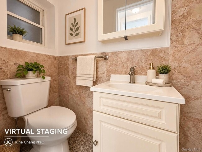43-22 Union St Unit 4C
