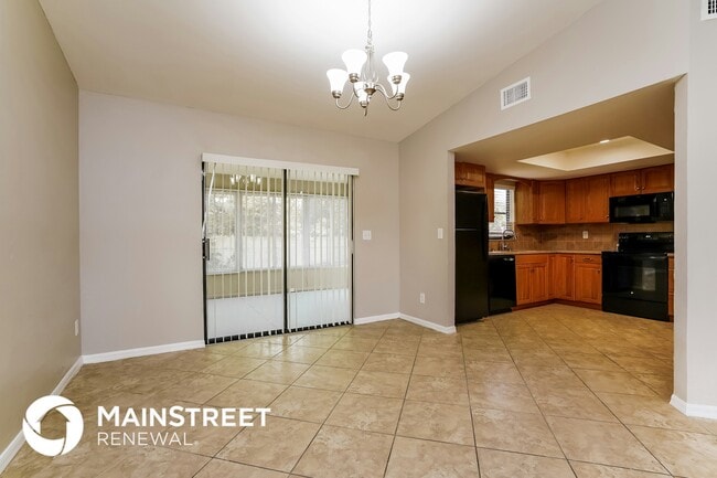 Photo - 113 NE 18th Pl