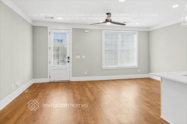 Photo - 647 Vernon Ave