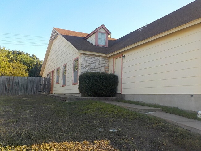 Photo - D.Schrager Properties2 (523 Cutty Trl) Unit A