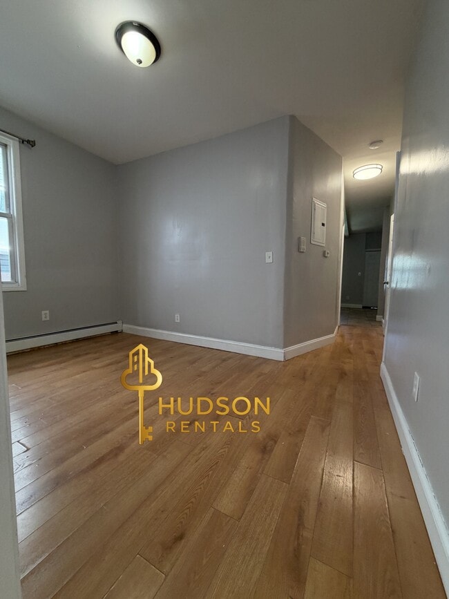 Photo - 168 Woodlawn Ave Unidad 1