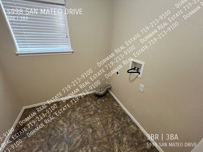 Photo - 5998 San Mateo Dr