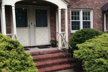 Entrance - 380 Main St Unit 27