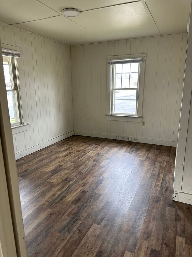 Photo - 2 BEDROOM 1 BATHROOM HOUSE FOR RENT