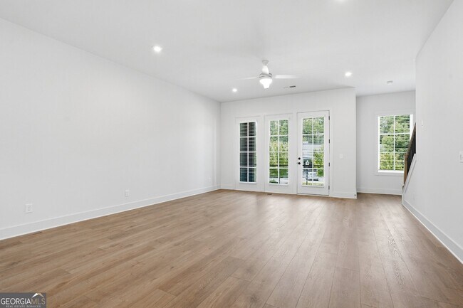 Photo - 2597 Mackintosh Ct