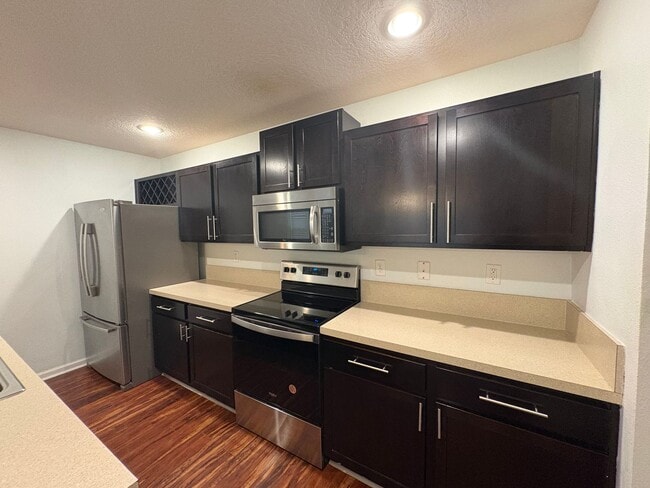 Photo - Great Townhome in Oakleaf with Garage!