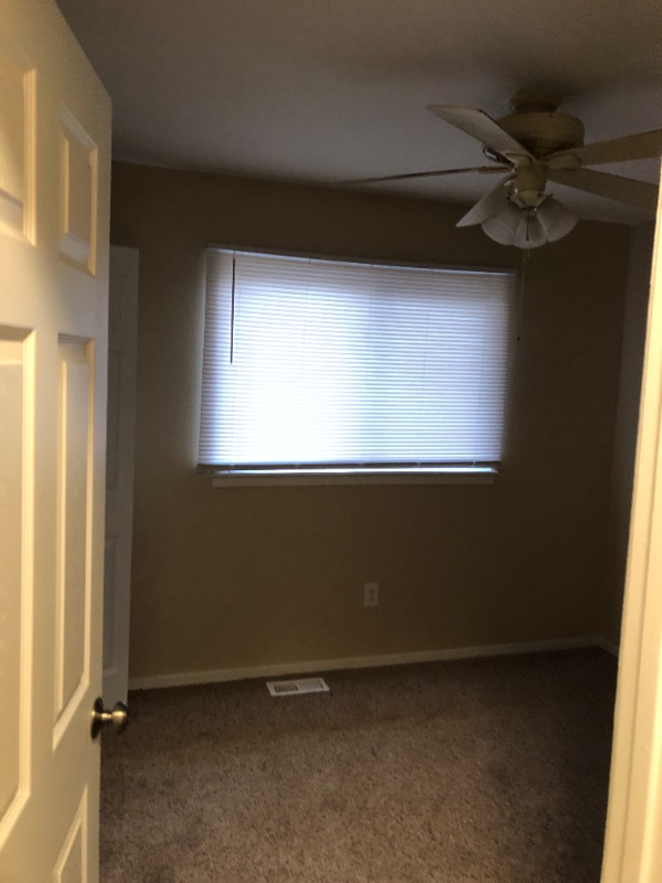 Photo - 563 E Guthrie Ave