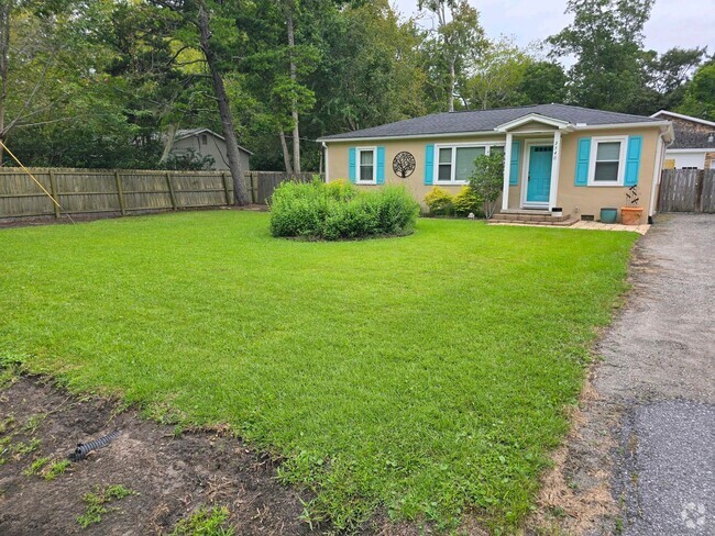 Building Photo - Enjoy peaceful surroundings on Johns Island Rental