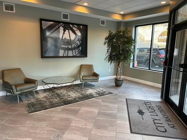 Building Photo - 186 Broadway Unit 506