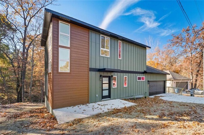 Photo - 50 Thaxted Dr