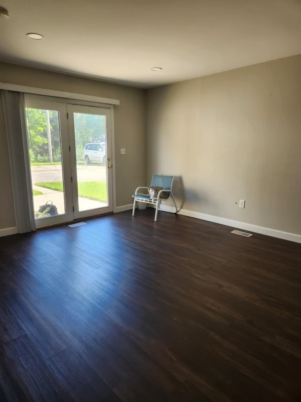 Building Photo - 3150 E Stroop Rd Rental
