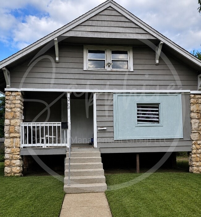 Building Photo - 5505 Woodland Ave