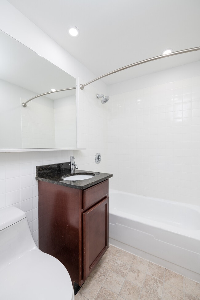 Photo - 1410 Columbia Rd Unit 17H