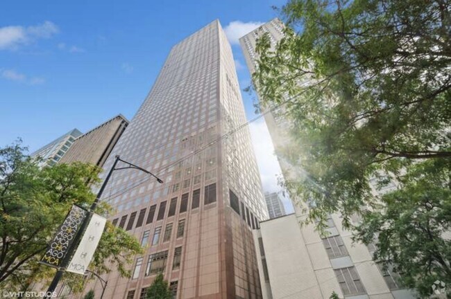 Building Photo - 161 E Chicago Ave Unit 161 E Chicago Ave #46H Rental