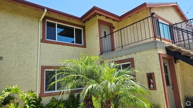 Building Photo - Orangethorpe Unit C Rental