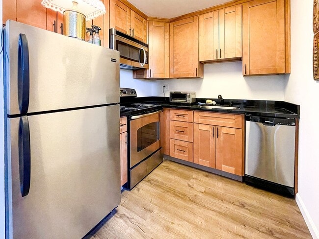 Photo - 1614 Hudson St