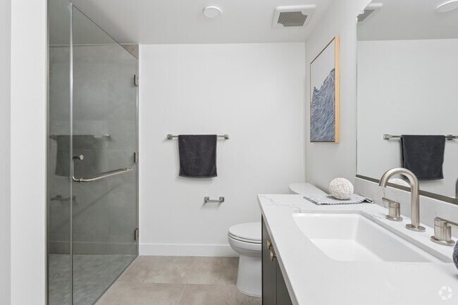 2BR, 2BA w/ Loft- 1,479SF - Primary Bathroom