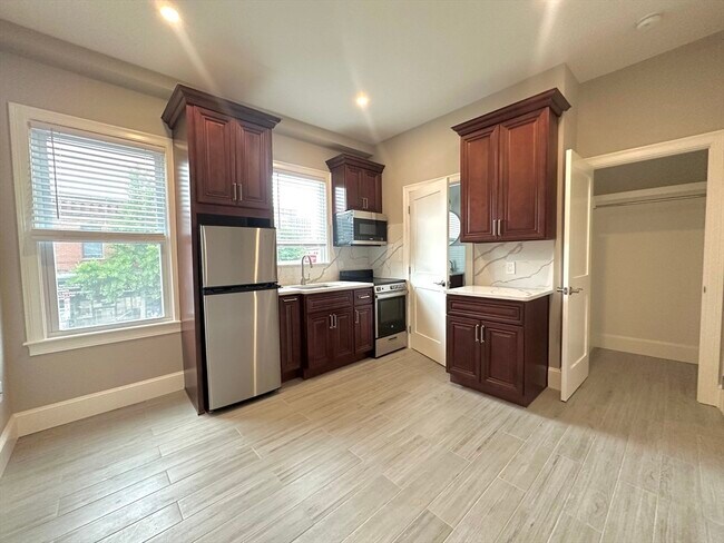 Photo - 1150 Cambridge St Unit 1