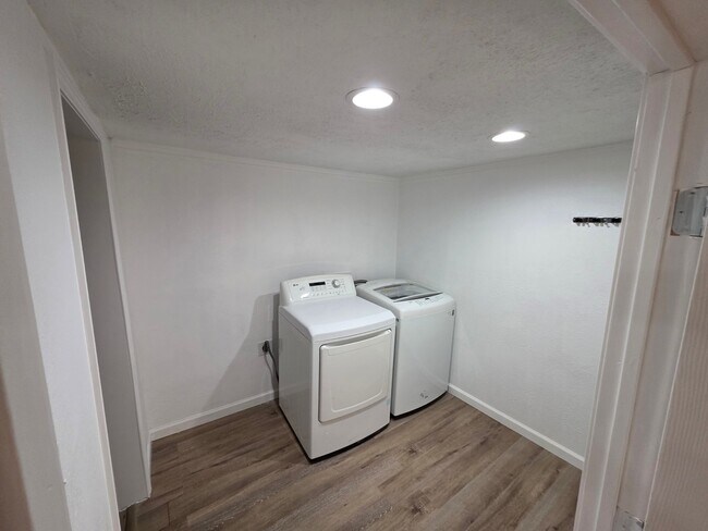 Photo - 1305 N Calhoun St