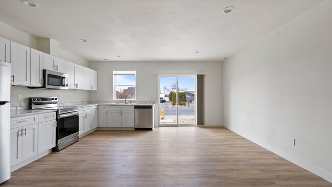 Photo - 2625 W Marina Dr