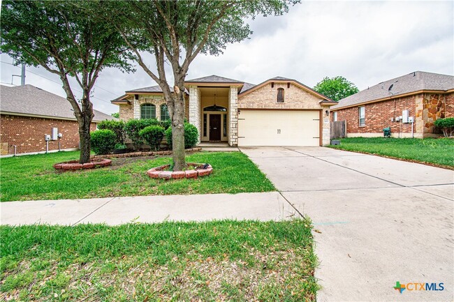 Building Photo - 7003 Osbaldo Dr