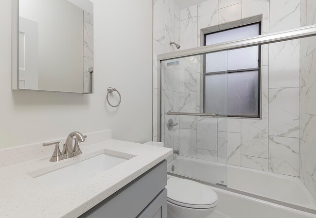Photo - 2909 N Clark St Unit 2N