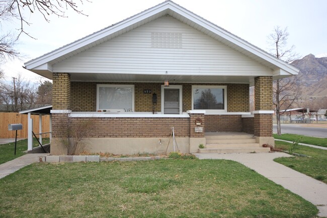 3 Bed/1 Bath House, super close to BYU cam... - 3 Bed/1 Bath House, super close to BYU cam... Unidad Top Floor