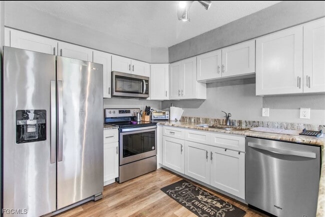 Photo - 17404 Dumont Dr