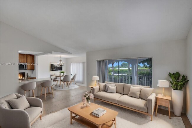 Photo - 815 Boynton Beach Blvd Unidad 7-204