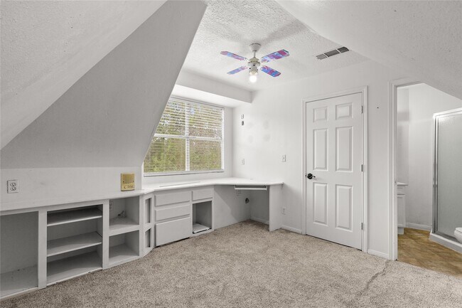 Building Photo - 13206 Chriswood Dr