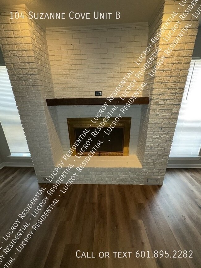 Photo - "Charming 3 Bed, 2 Bath Duplex in Clinton,... Unit B