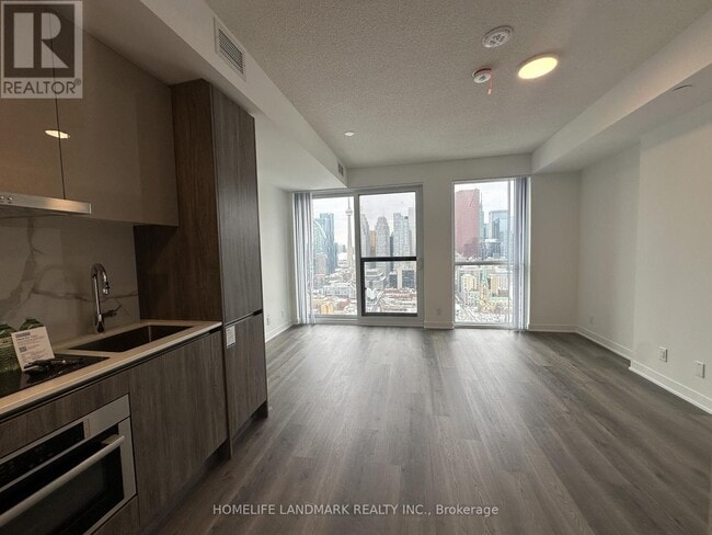 Photo - 180 Front St E Unit 4111