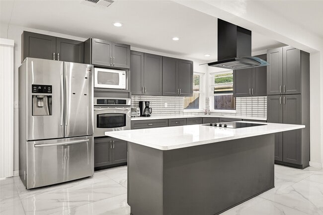 Photo - 22406 Fincastle Dr