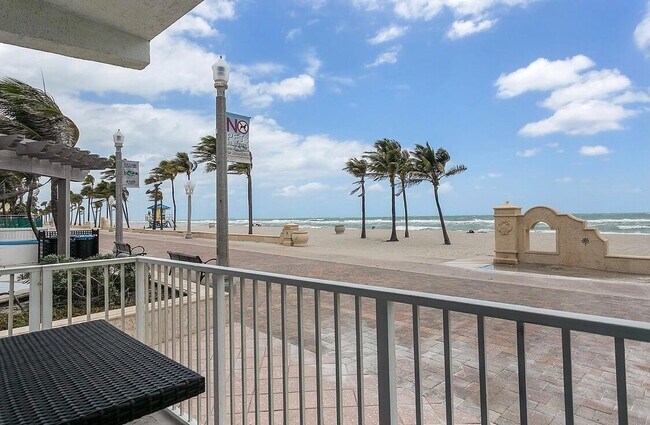 Photo - 2600 N Surf Rd Unidad 103