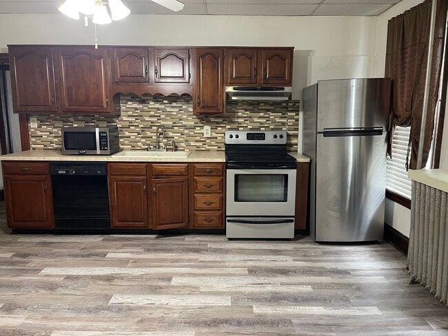 Photo - 428 Locust St