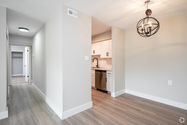 2BR, 1.5BA Vacant - The Reserve at Anderson
