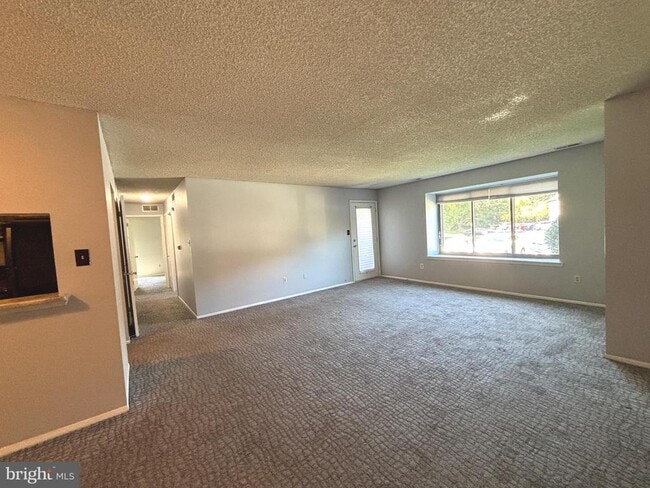 Photo - 4317A Aberdeen Dr