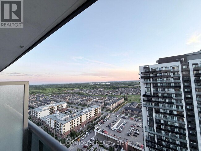 Photo - 2545 Simcoe St N Unit 2416