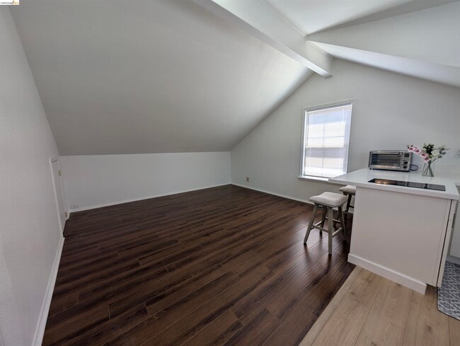 Photo - 1021 Arlington Way Unit Upper
