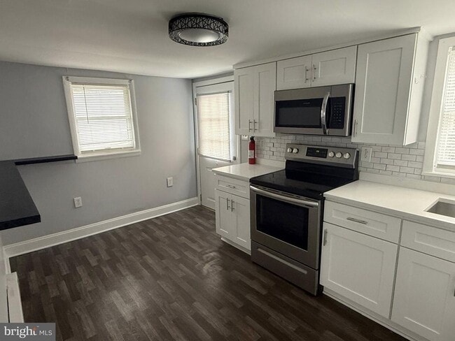 Photo - 1511 Plum St