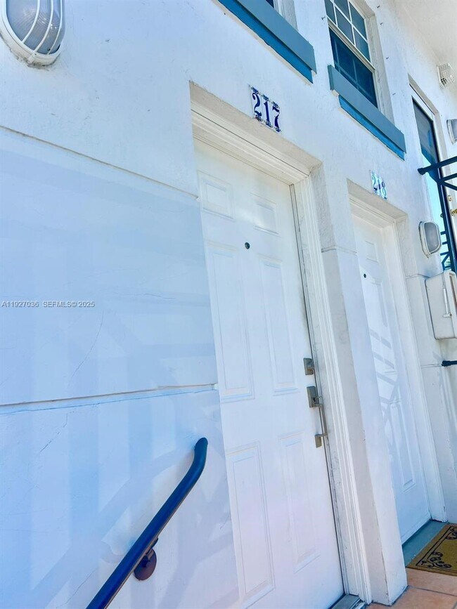 Photo - 925 NW 82nd Ave Unit 217-A