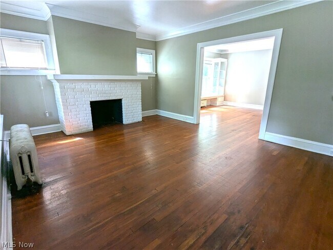 Photo - 2965 E Derbyshire Rd