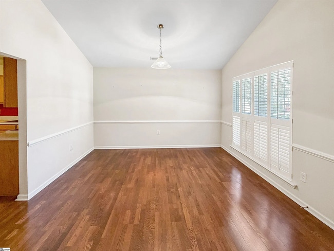 Photo - 531 Glenlea Ln